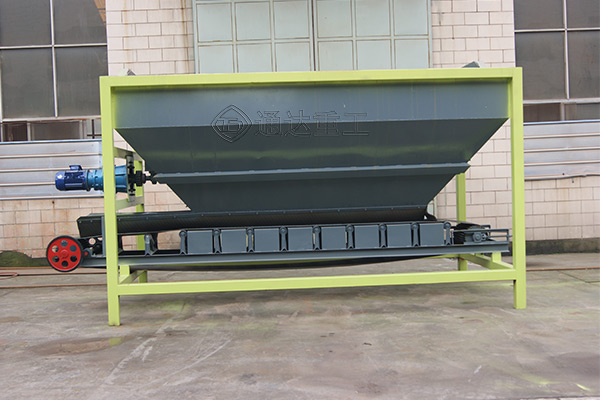 有機肥鏟車喂料機
