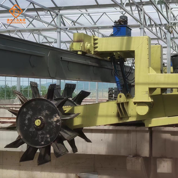 輪盤翻堆機1.jpg 輪盤翻堆機1.jpg